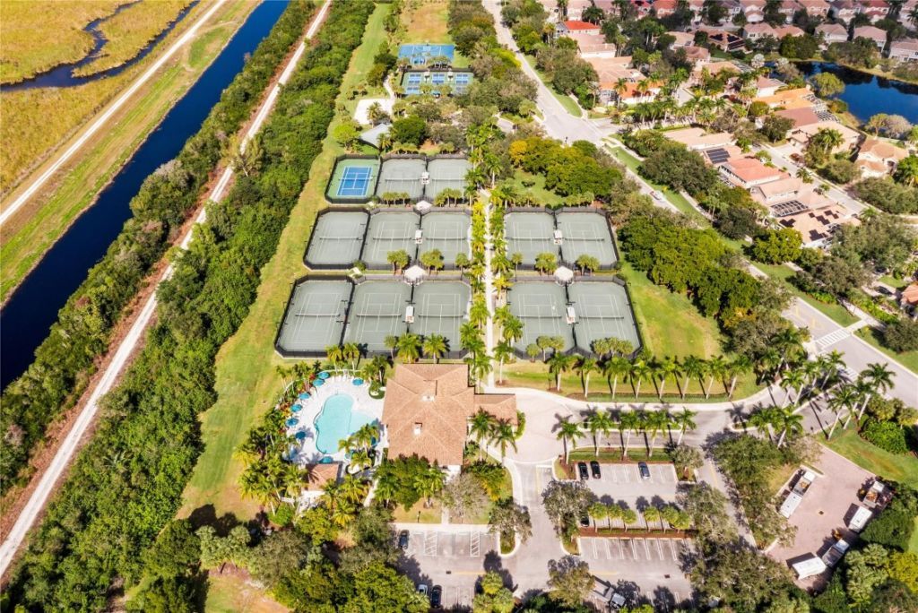 5772 NW 119th Drive, Coral Springs, FL 33076 Photo