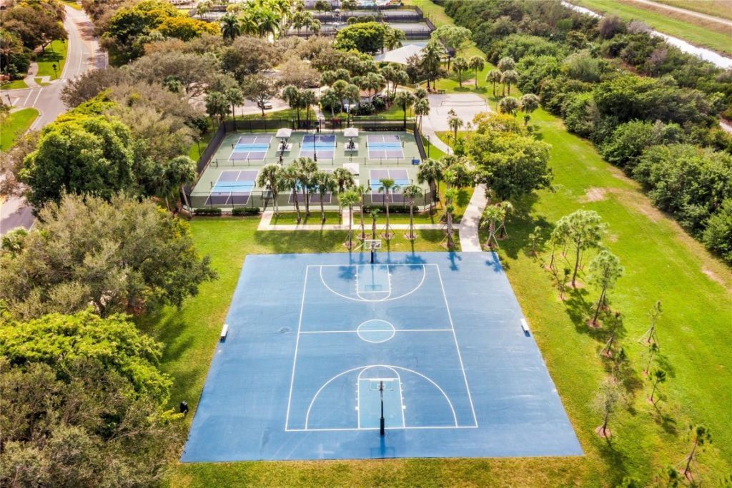 5772 NW 119th Drive, Coral Springs, FL 33076 Photo