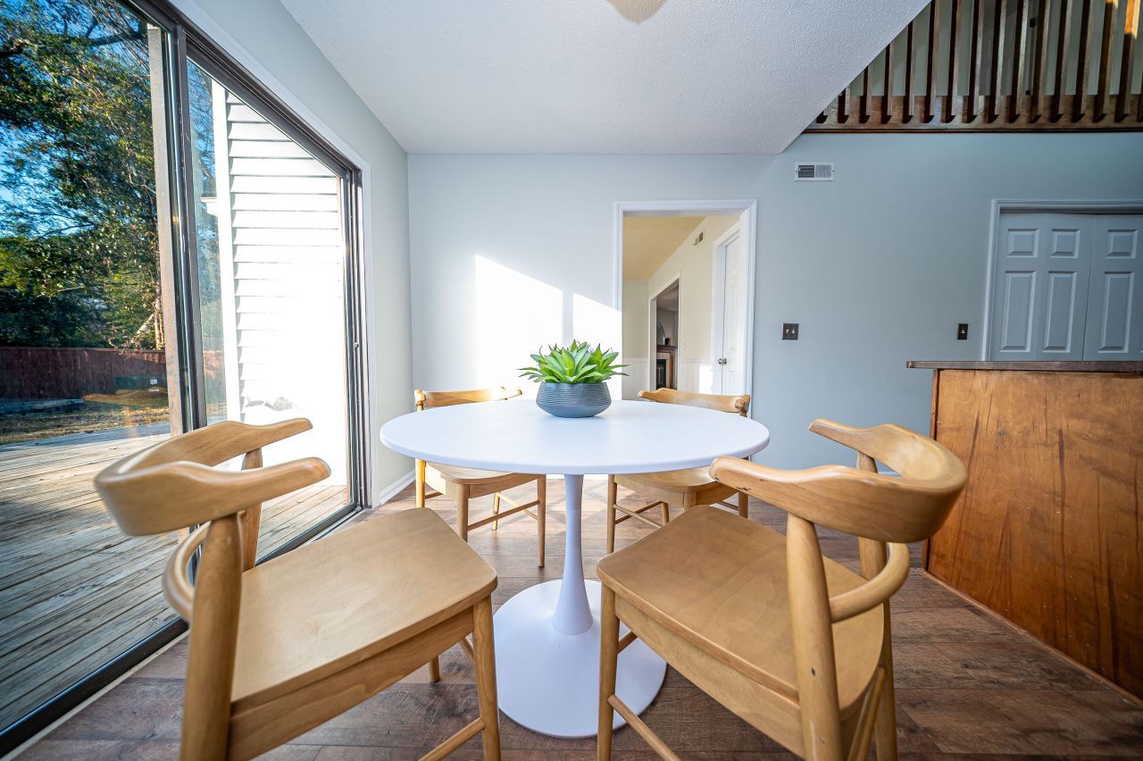 111 River Oak Lane Photo 35