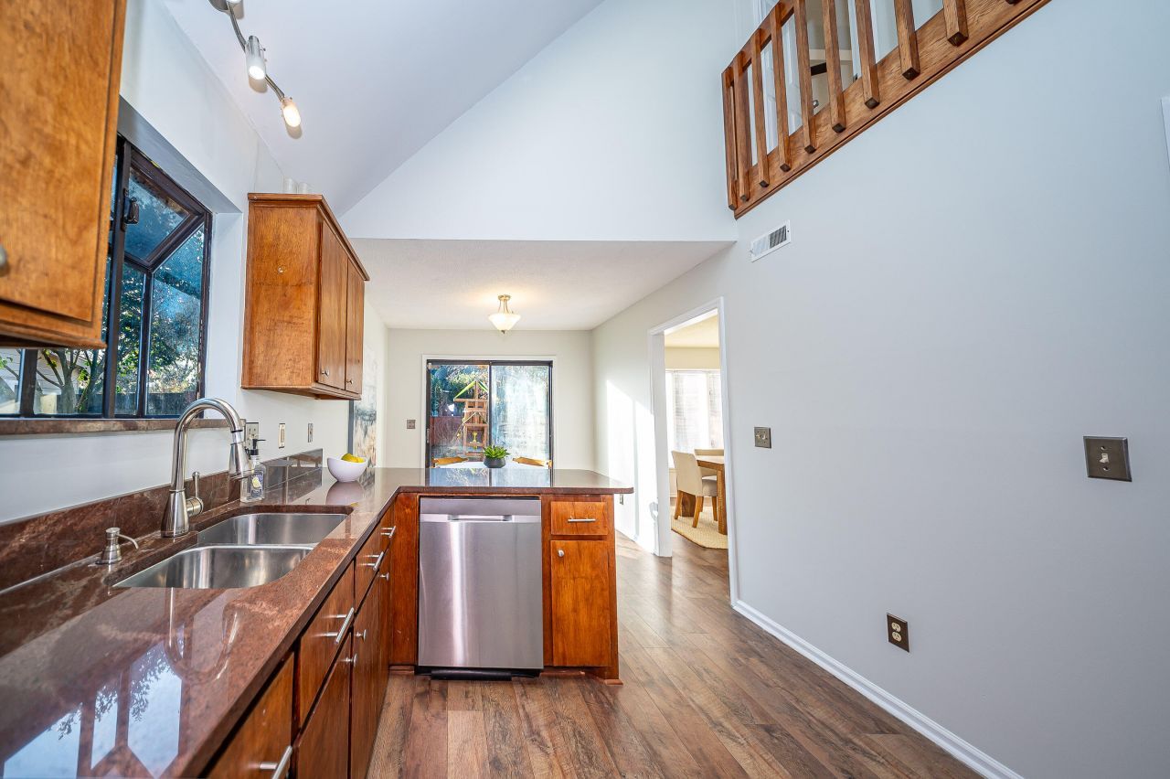 111 River Oak Lane Photo 41