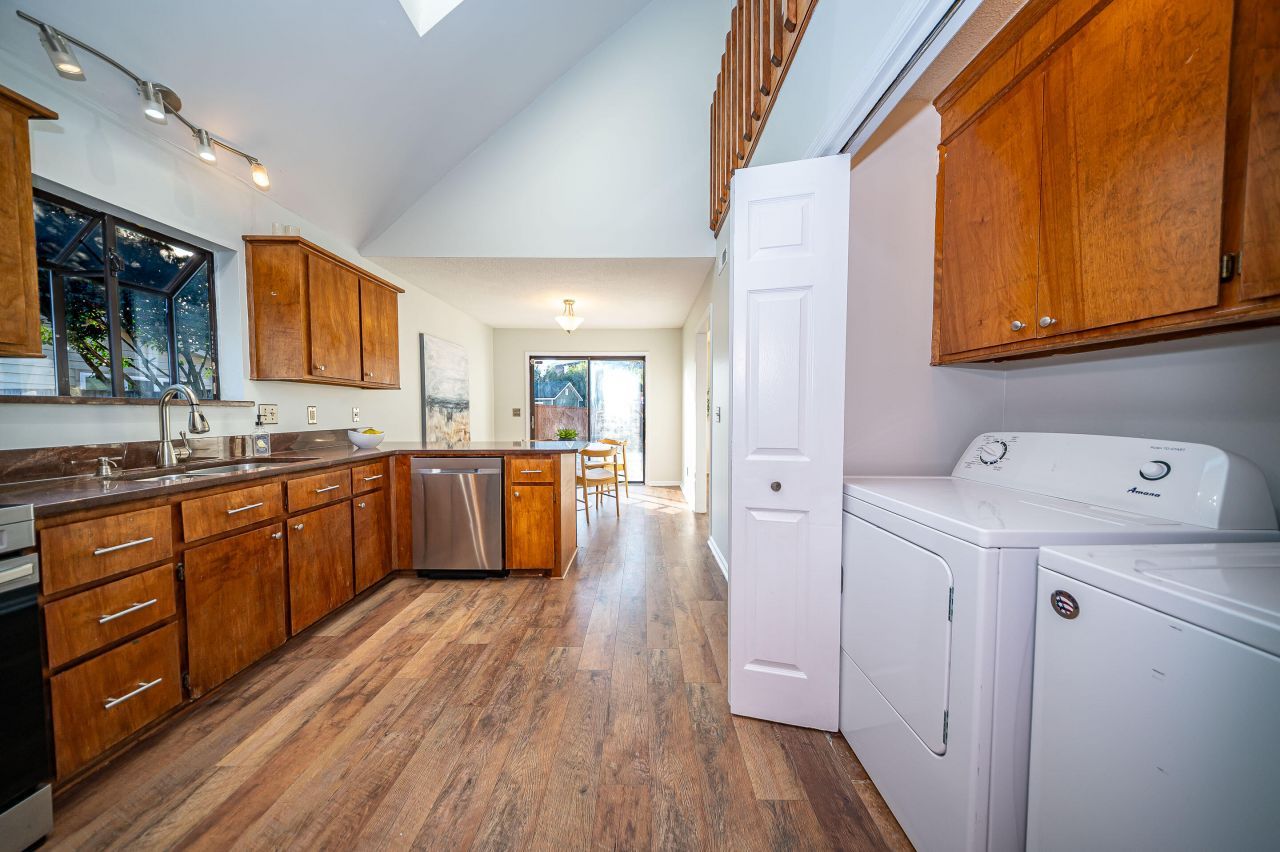 111 River Oak Lane Photo 43