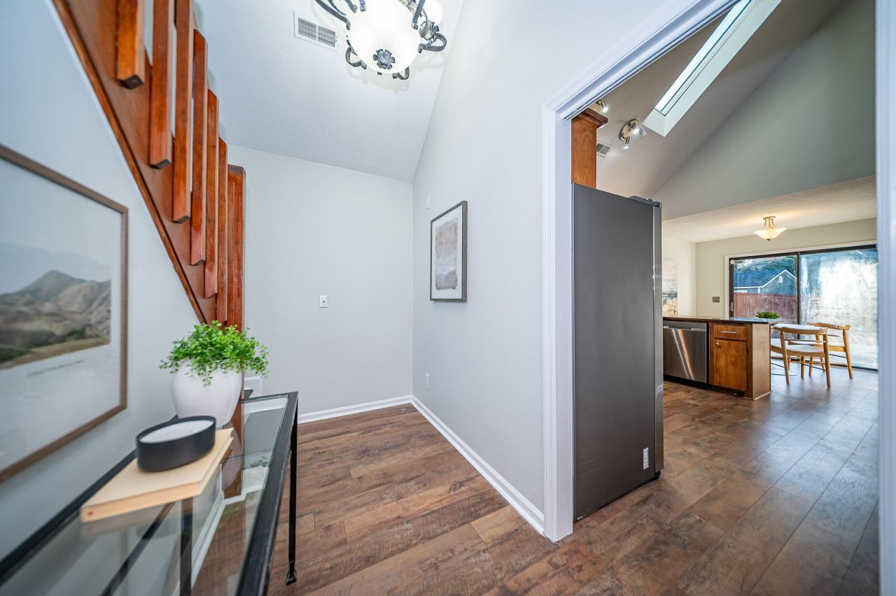 111 River Oak Lane Photo 45