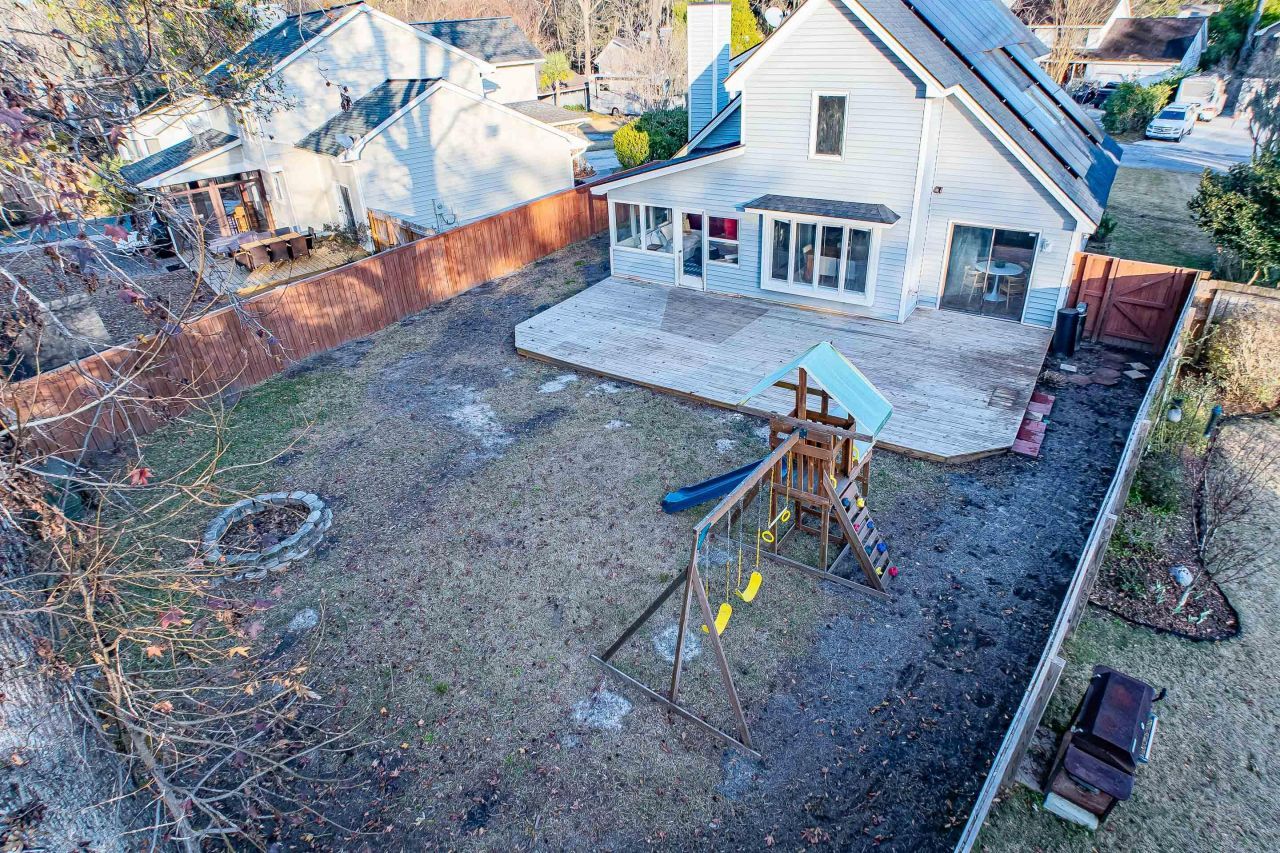 111 River Oak Lane Photo 7