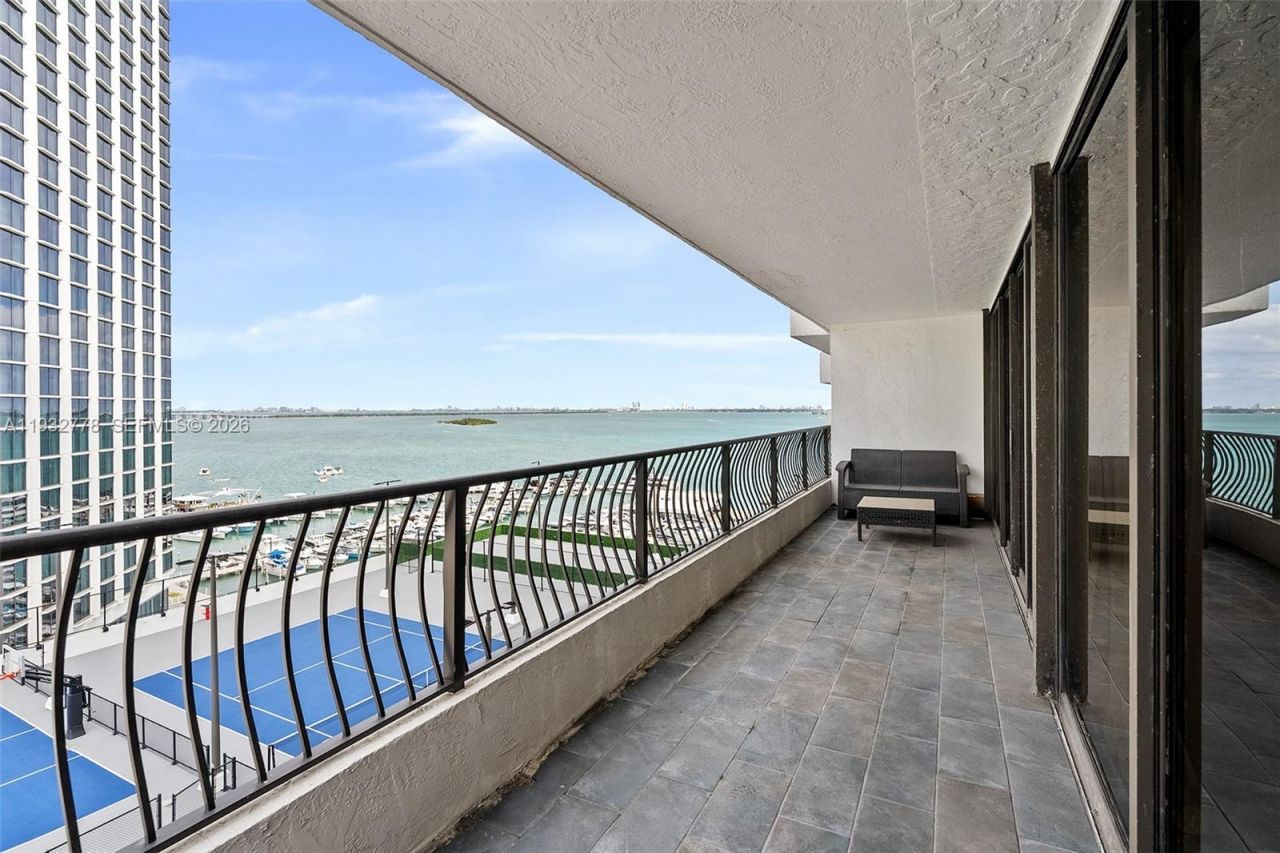 555 NE 15th St, Unit 14G, Miami, FL 33132 Photo