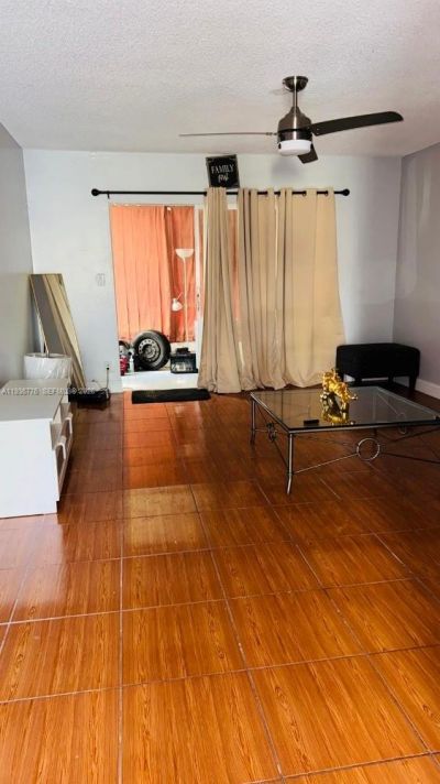 5000 NW 36th St , Unit 402, Lauderdale Lakes, FL 33319 Photo