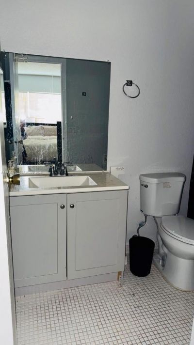 5000 NW 36th St , Unit 402, Lauderdale Lakes, FL 33319 Photo