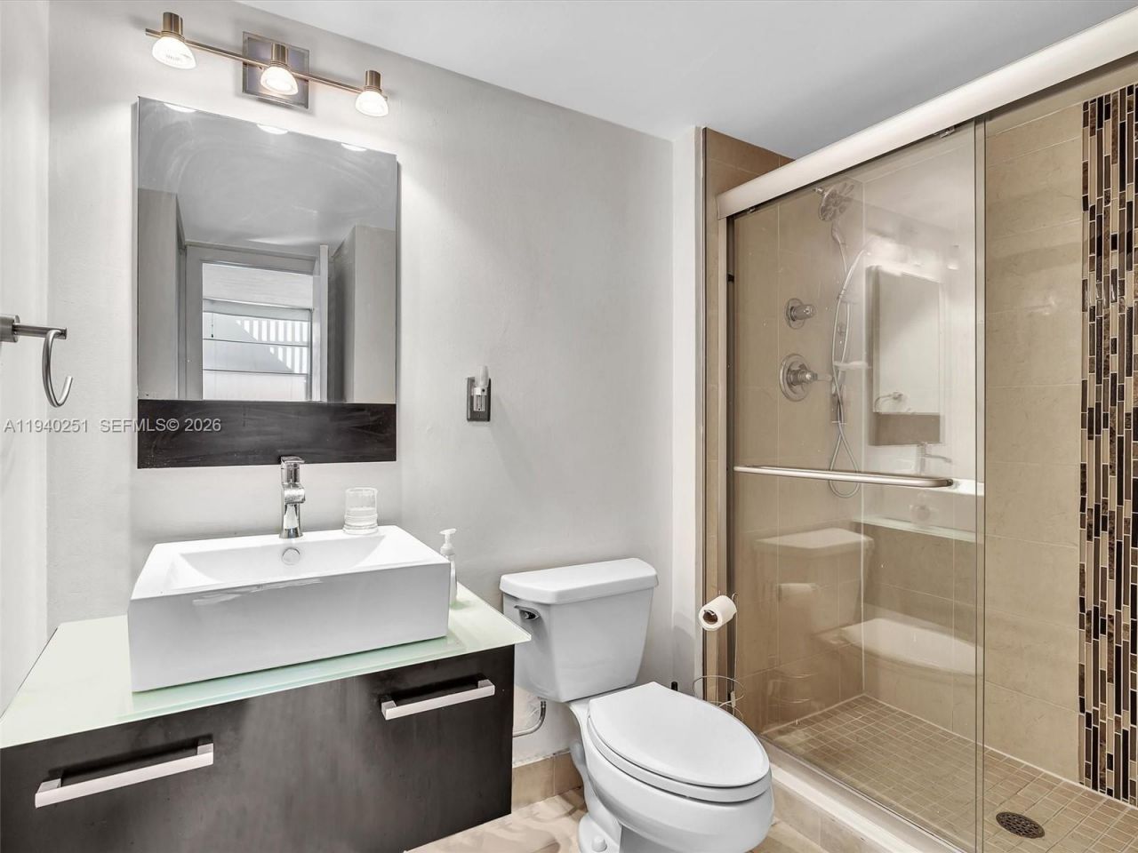 20379 W Country Club Dr , Unit 1138, Aventura, FL 33180 Photo