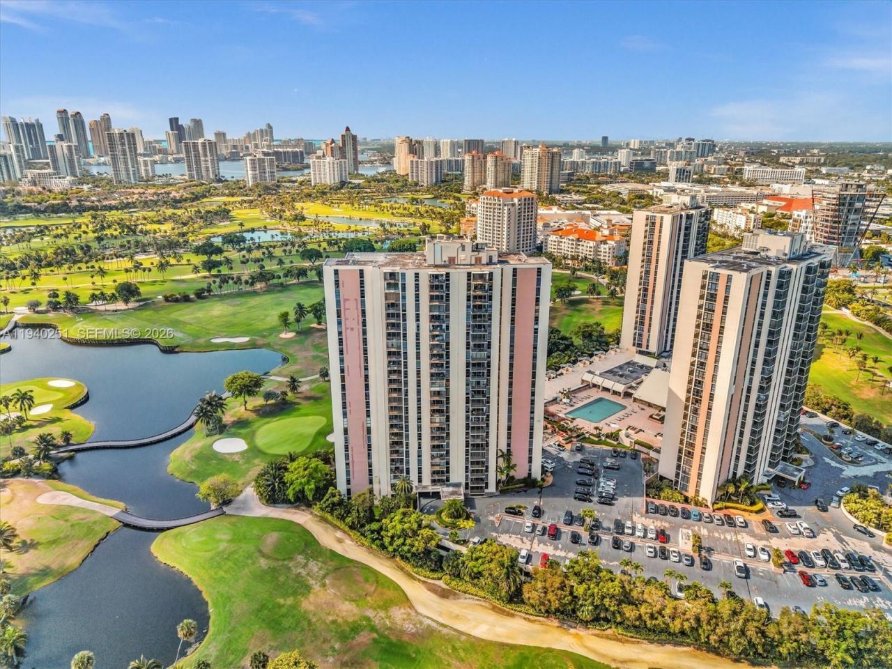 20379 W Country Club Dr , Unit 1138, Aventura, FL 33180 Photo