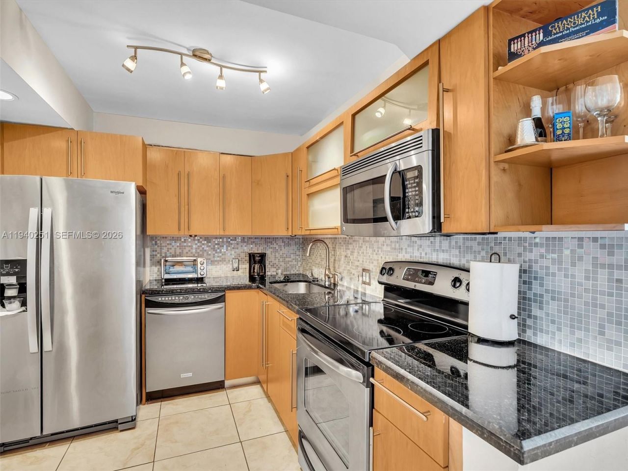 20379 W Country Club Dr , Unit 1138, Aventura, FL 33180 Photo