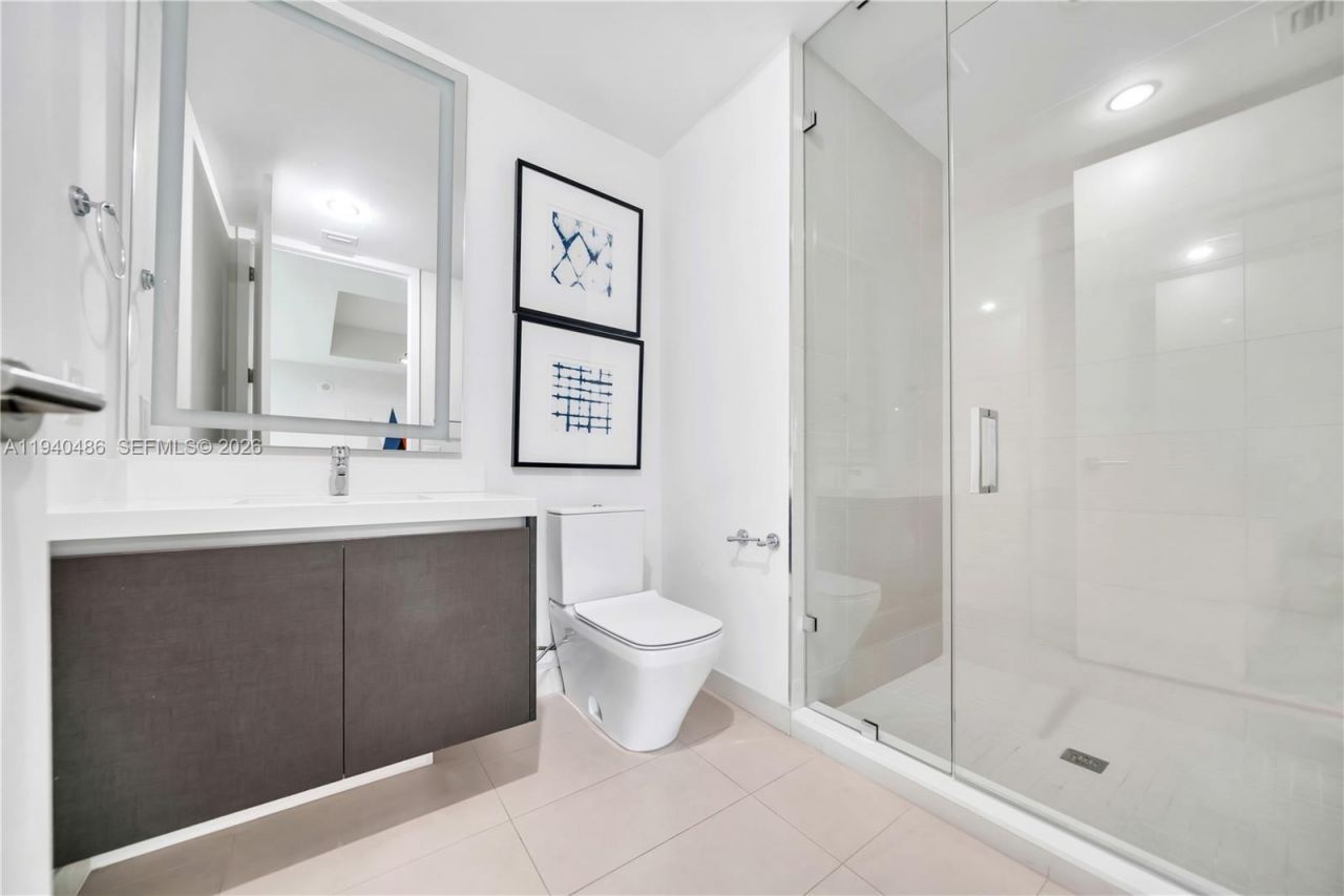 851 NE 1st Avenue, Unit Penthouse, Miami, FL 33132 Photo