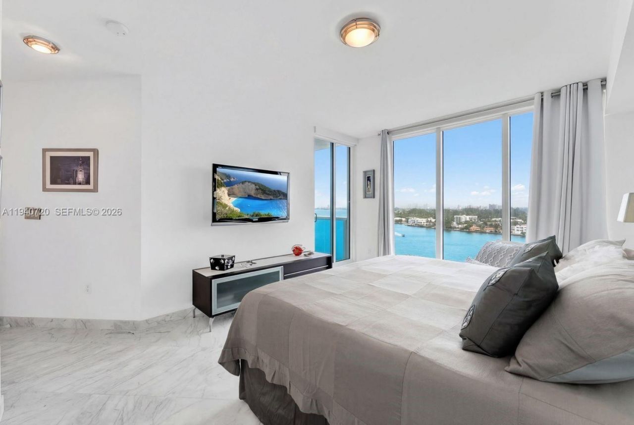 1881 79th St Cswy, Unit 1002, North Bay Village, FL 33141 Photo