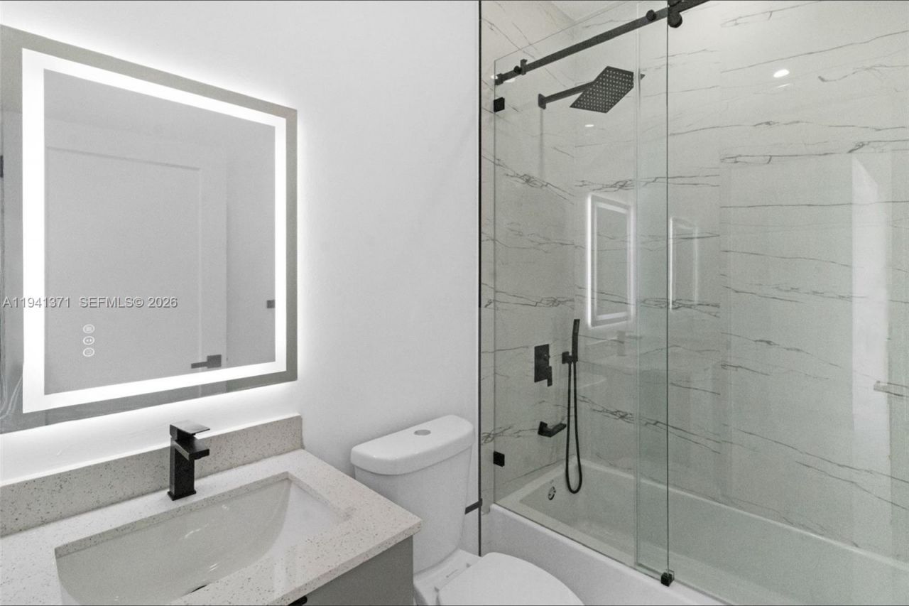 5043/5045 Benton, Lehigh Acres, FL 33971 Photo