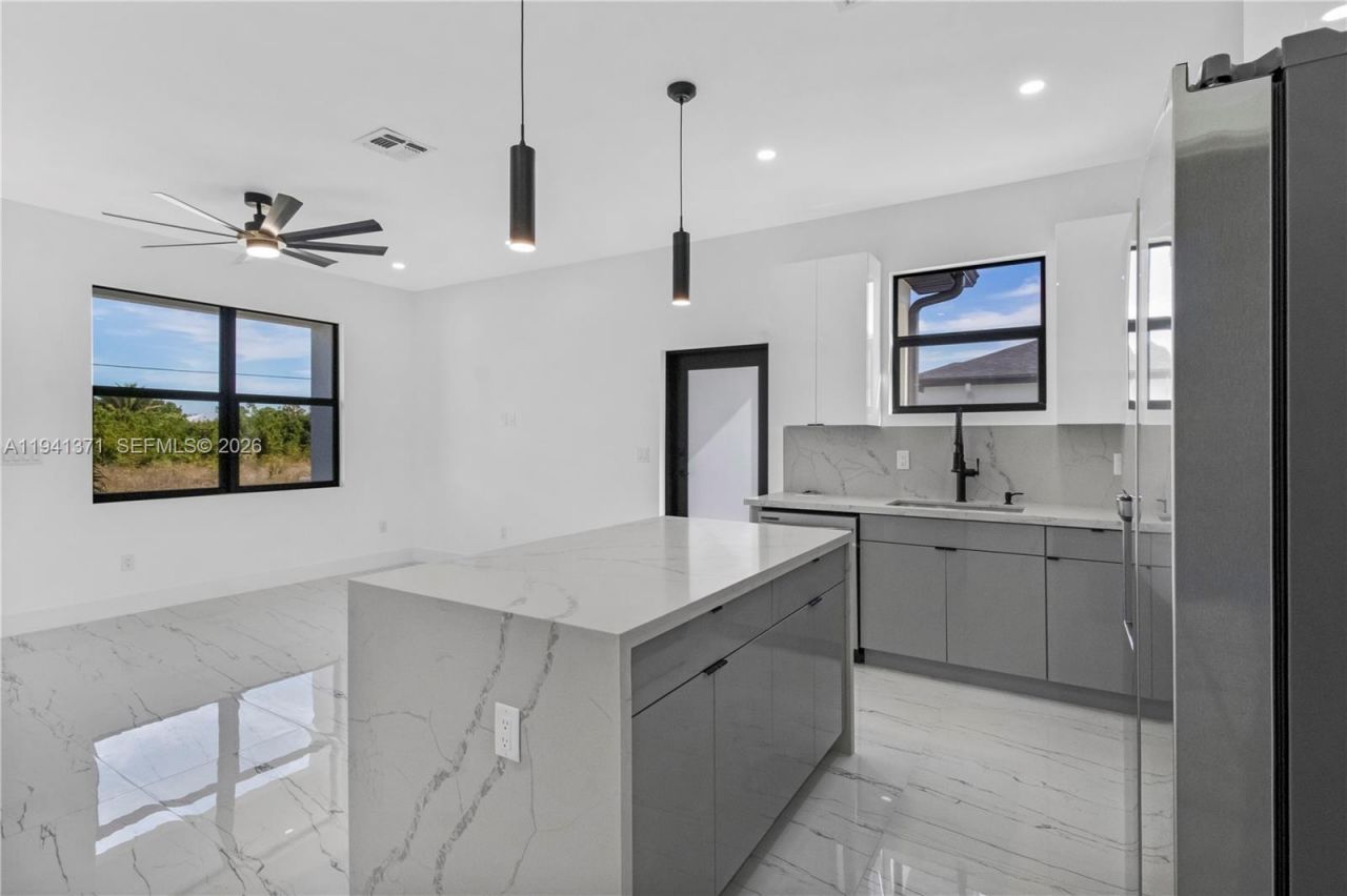 5043/5045 Benton, Lehigh Acres, FL 33971 Photo