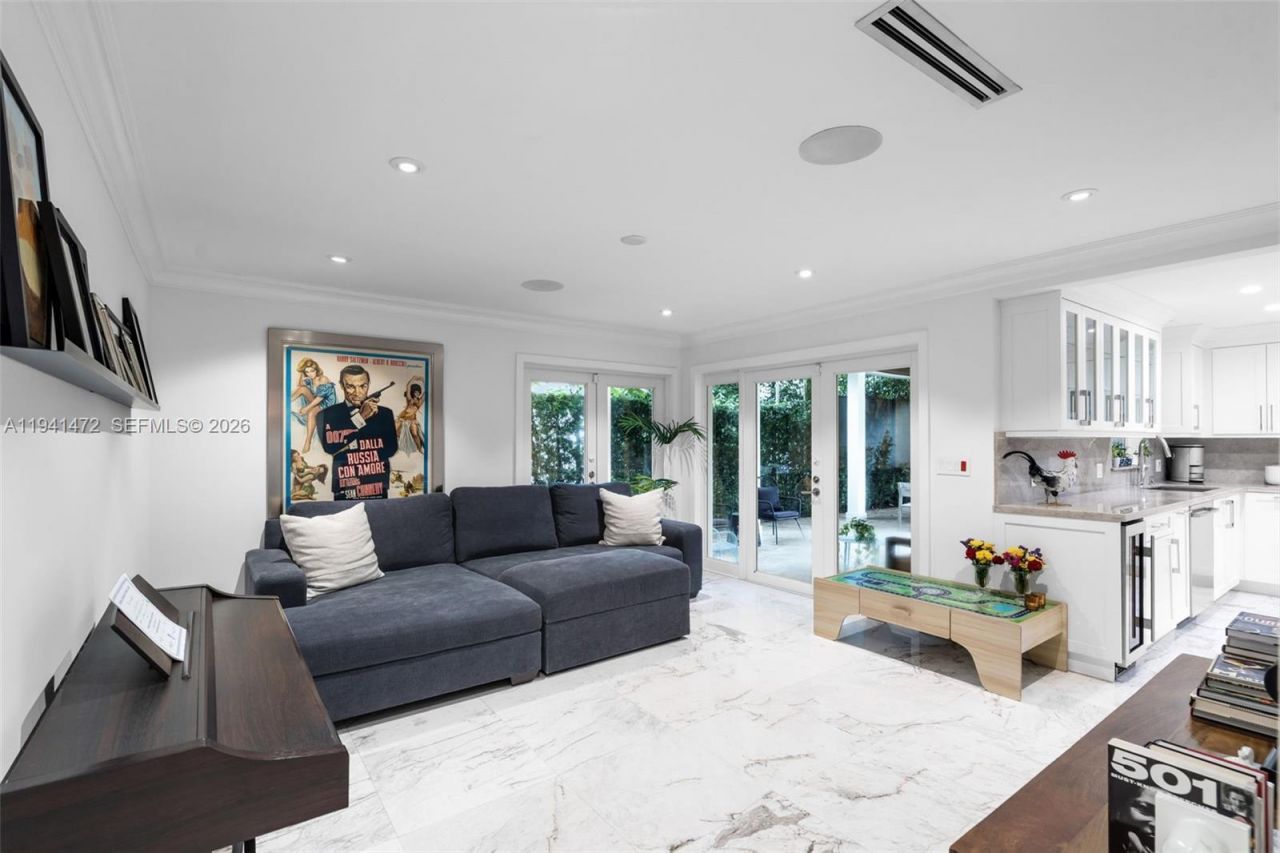 1030 Manati Ave, Coral Gables, FL 33146 Photo