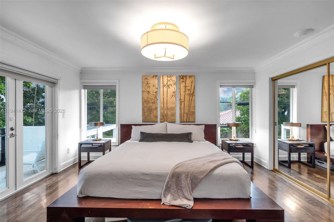 1030 Manati Ave, Coral Gables, FL 33146 Photo