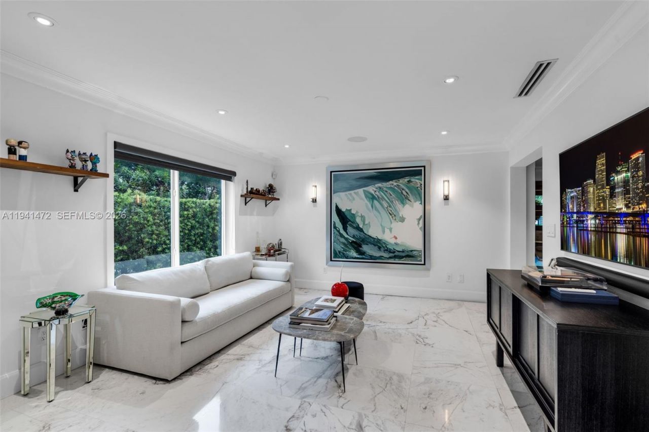 1030 Manati Ave, Coral Gables, FL 33146 Photo