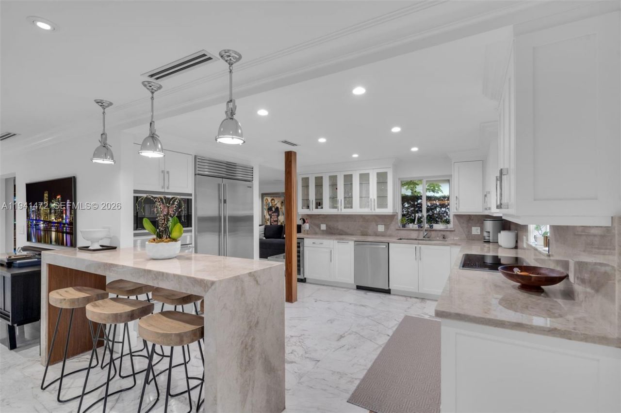 1030 Manati Ave, Coral Gables, FL 33146 Photo