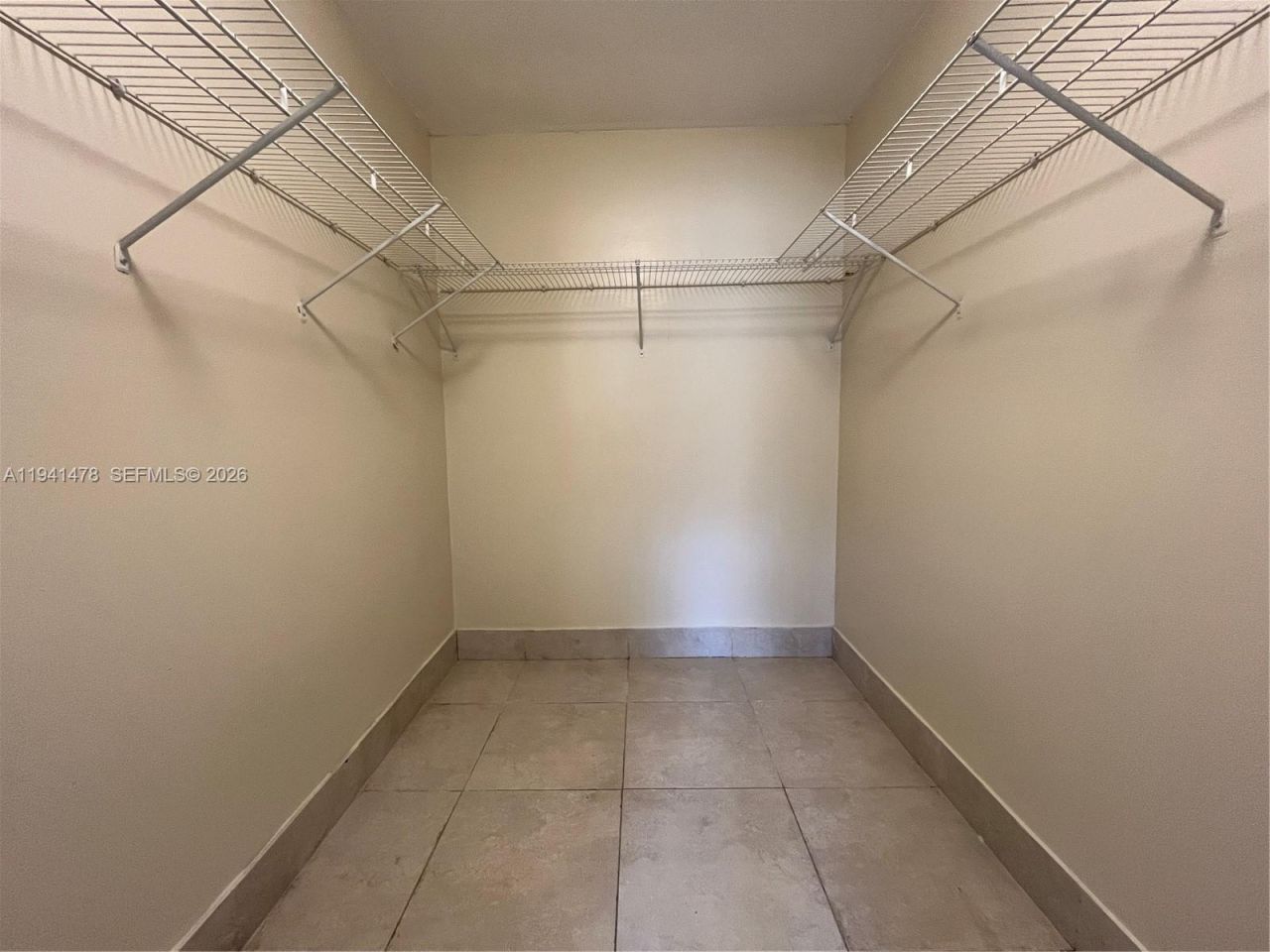 3700 NW 21st St, Unit 304, Lauderdale Lakes, FL 33311 Photo