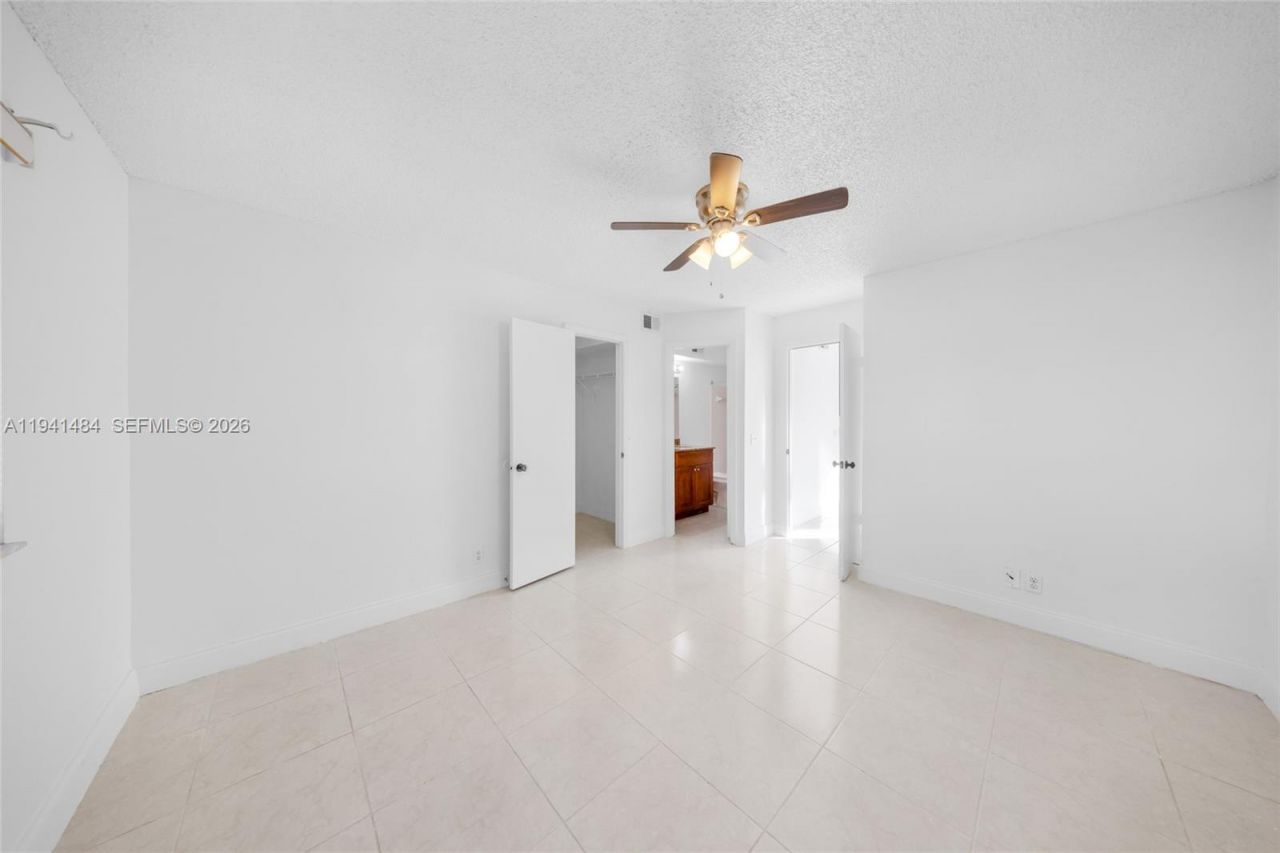 2986 S University Dr , Unit 8101, Davie, FL 33328 Photo