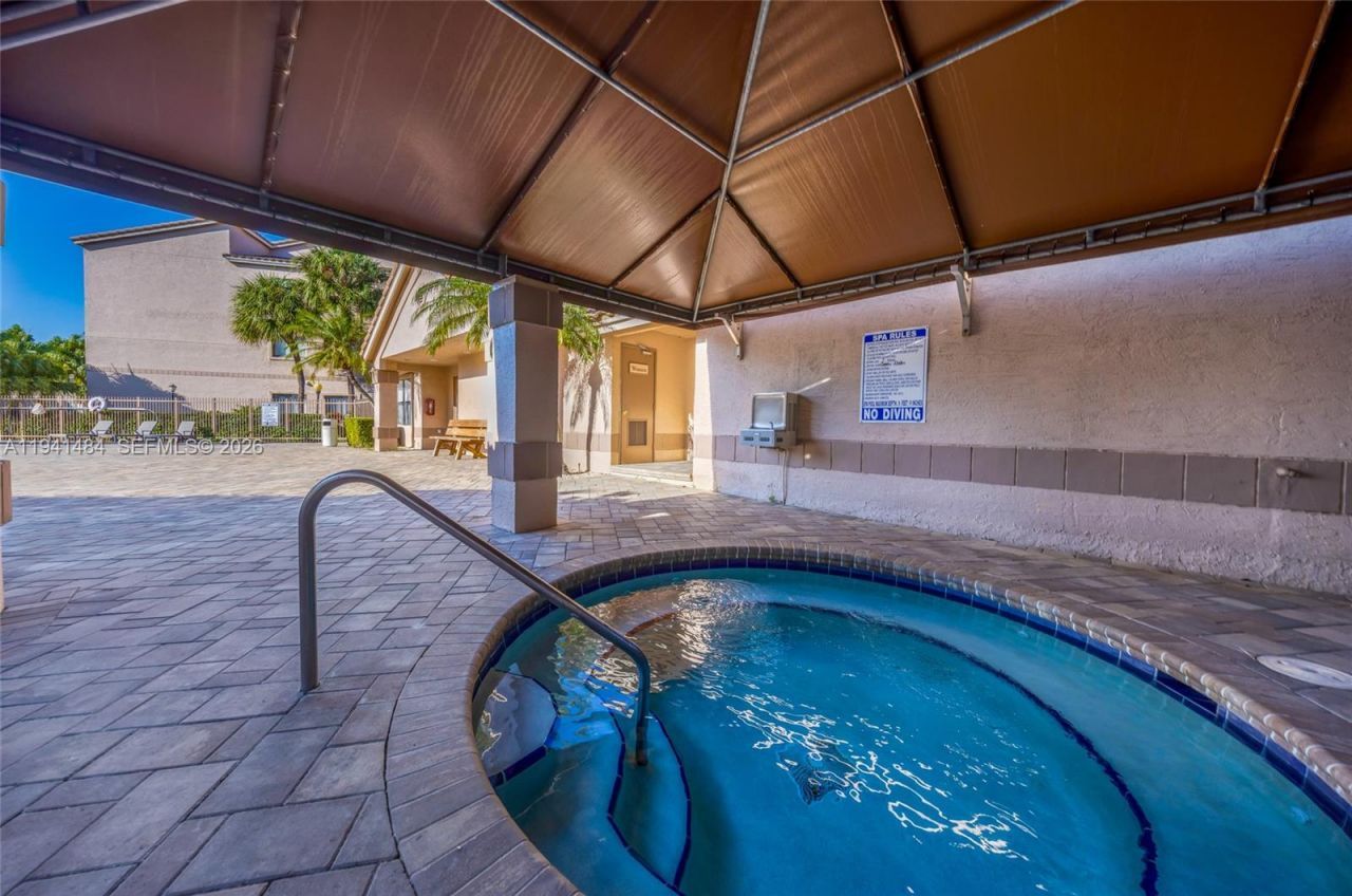 2986 S University Dr , Unit 8101, Davie, FL 33328 Photo