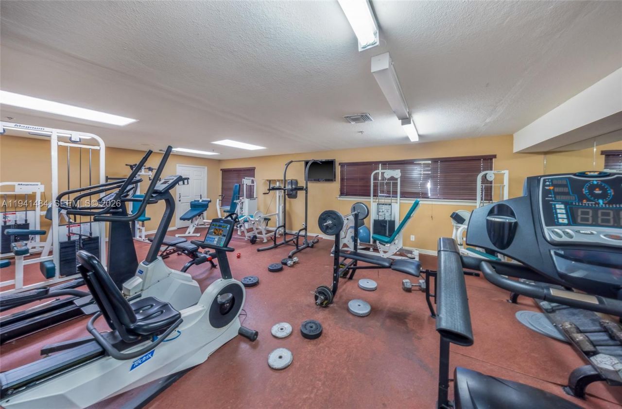 2986 S University Dr , Unit 8101, Davie, FL 33328 Photo