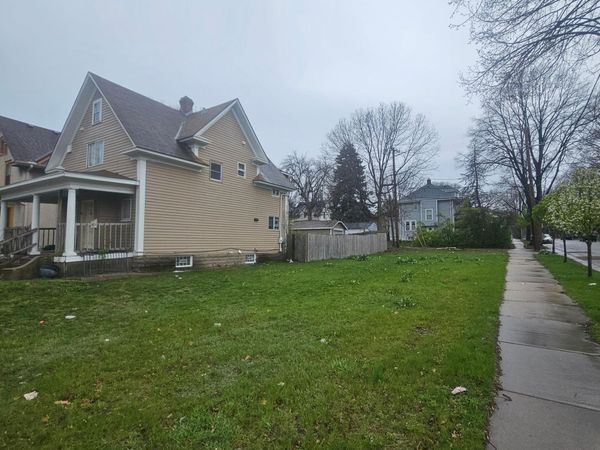 2957 Lyndale Avenue N, Minneapolis, MN 55411