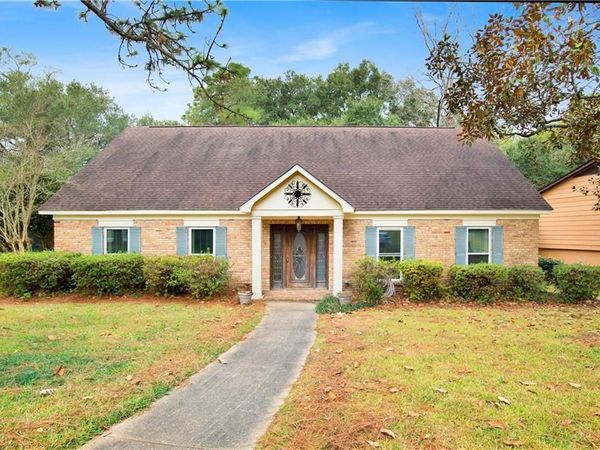 5770 Chester Court, Mobile, AL 36609