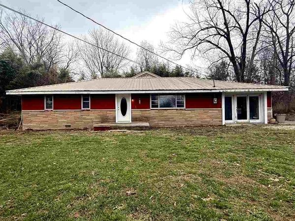 1487 SE First Street, Linton, IN 47441