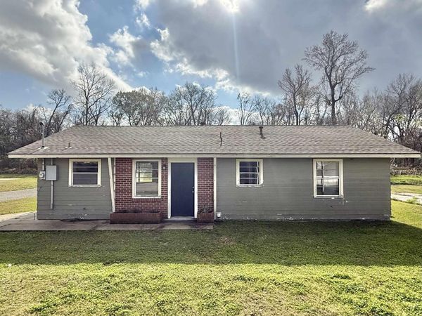 8464 Lois St, Addis, LA 70710