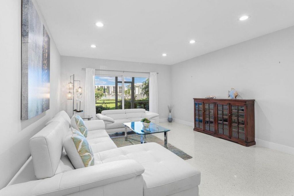 701 NE Harbour Terrace, Unit 103, Boca Raton, FL 33431 Photo