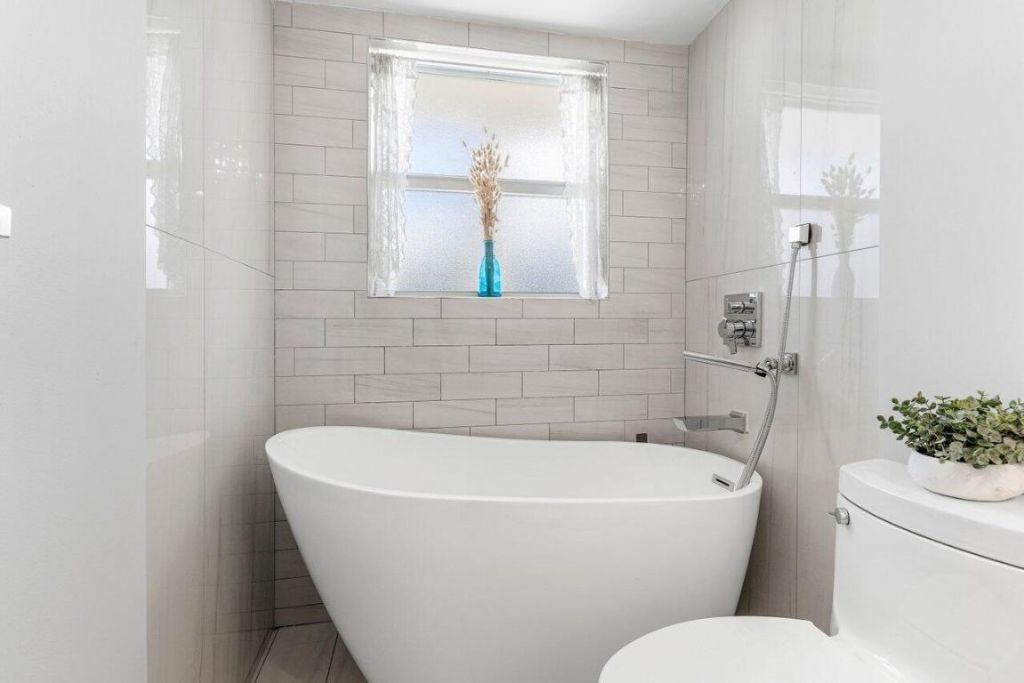 701 NE Harbour Terrace, Unit 103, Boca Raton, FL 33431 Photo