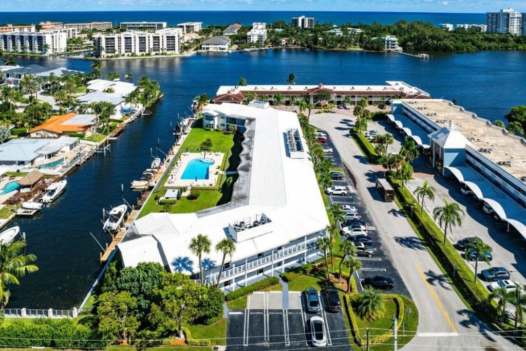 701 NE Harbour Terrace, Unit 103, Boca Raton, FL 33431 Photo