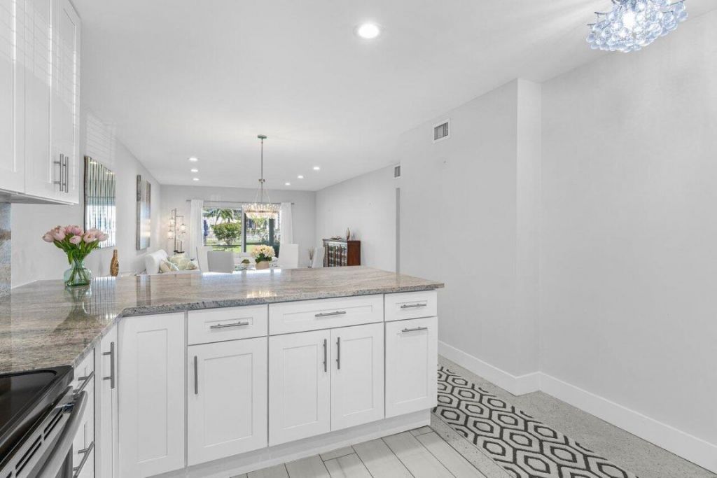 701 NE Harbour Terrace, Unit 103, Boca Raton, FL 33431 Photo