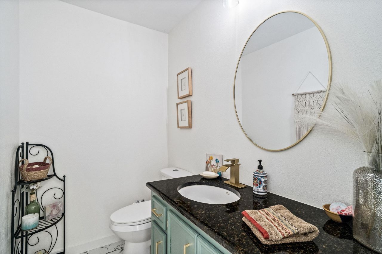 302 Santee Drive Photo 7