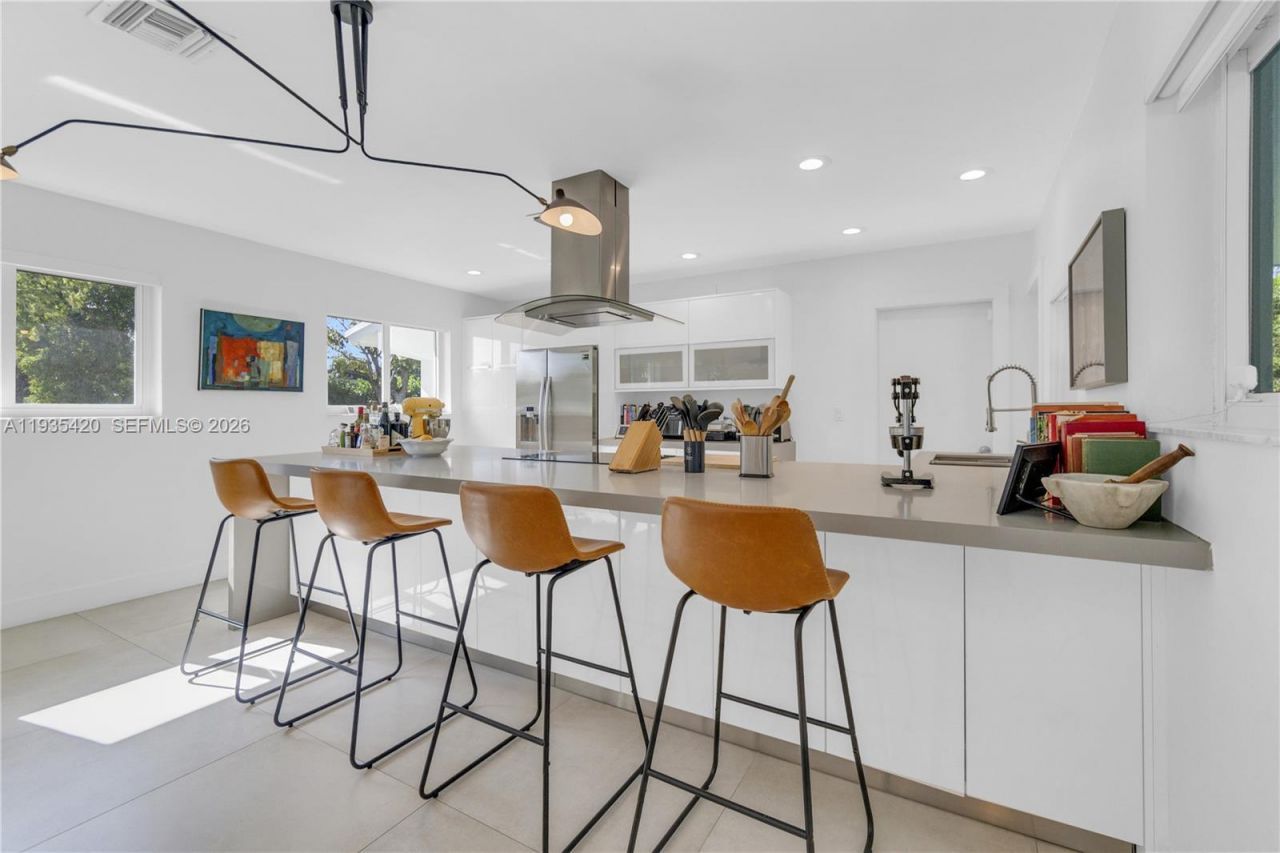 7465 SW 135th St , Pinecrest, FL 33156 Photo