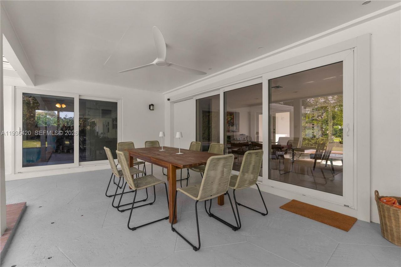 7465 SW 135th St , Pinecrest, FL 33156 Photo