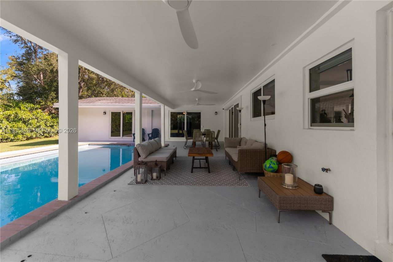 7465 SW 135th St , Pinecrest, FL 33156 Photo