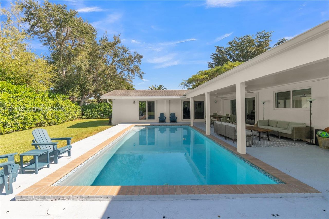 7465 SW 135th St , Pinecrest, FL 33156 Photo