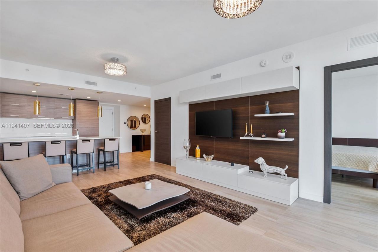 1300 S Miami Ave, Unit 3902, Miami, FL 33130 Photo