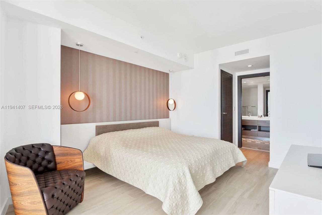 1300 S Miami Ave, Unit 3902, Miami, FL 33130 Photo