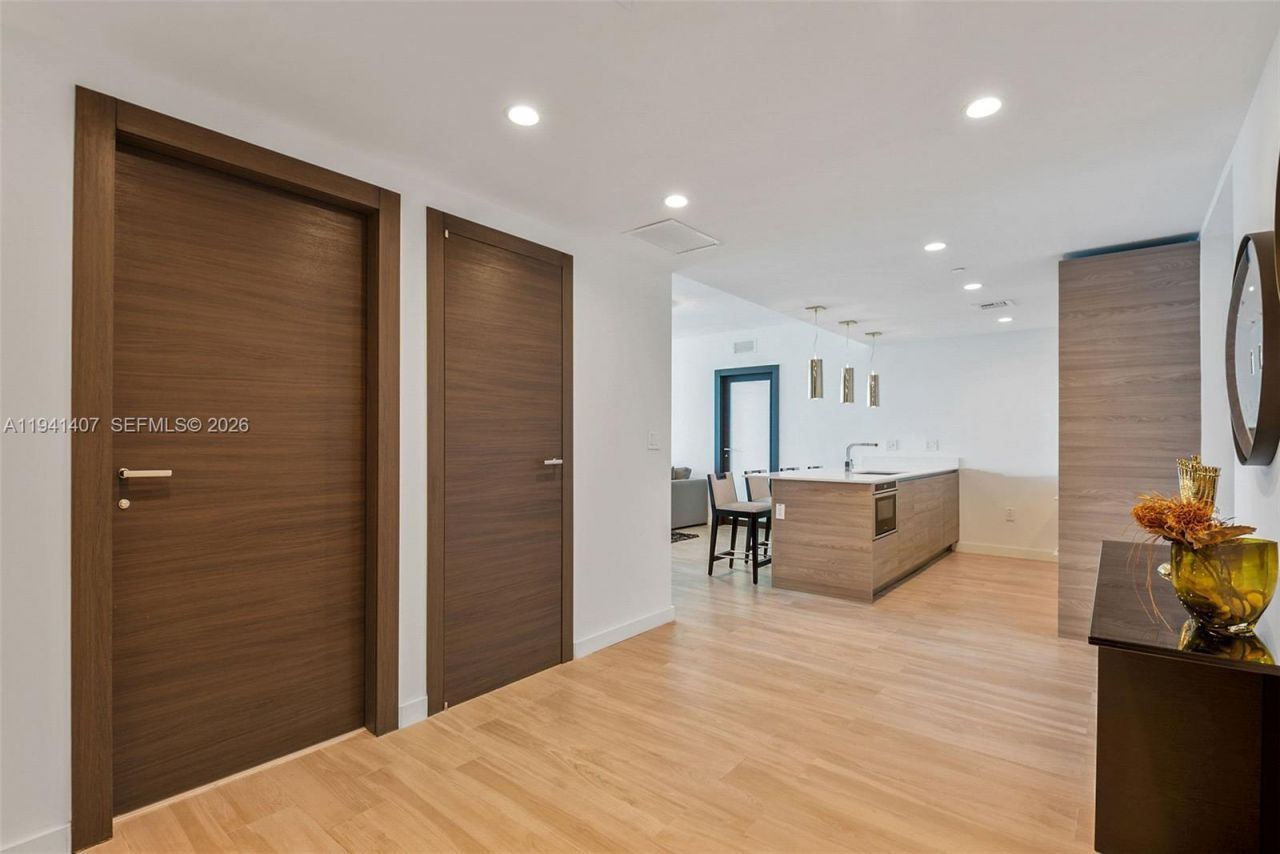 1300 S Miami Ave, Unit 3902, Miami, FL 33130 Photo