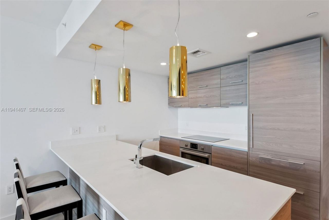 1300 S Miami Ave, Unit 3902, Miami, FL 33130 Photo