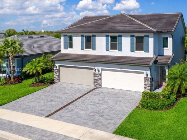 2343 Rollingwood Ct, Oakland Park, FL 33309