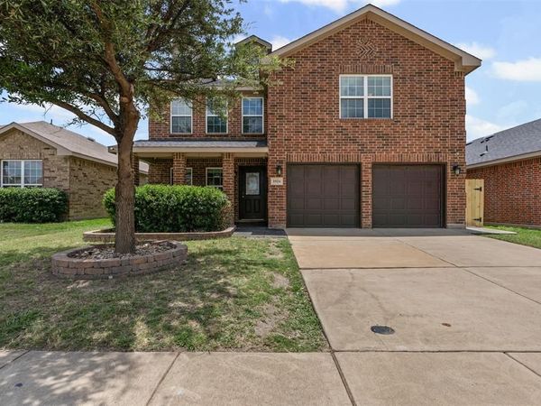 1524 Quails Nest Drive, Fort Worth, TX 76177