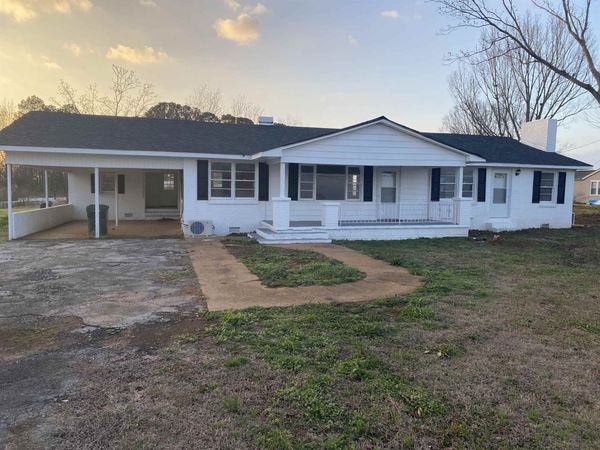 9675 County Line Rd, Leighton, AL