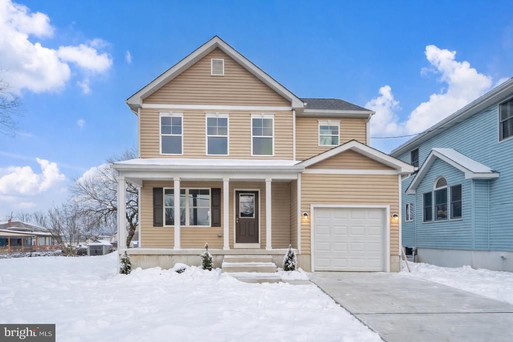 105 W Washington Avenue, Magnolia, NJ 08049 Main Photo