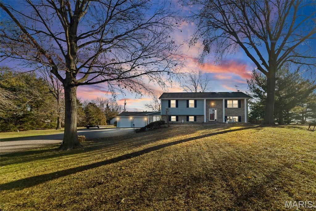 4628 Knab Road, Smithton, IL 62285 Main Photo