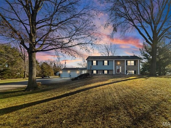 4628 Knab Road, Smithton, IL 62285