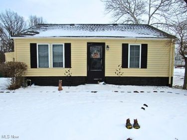 5211 Hecock Avenue, Lorain, OH 44055