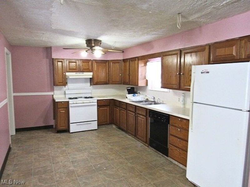 5211 Hecock Avenue, Lorain, OH 44055 Photo 4